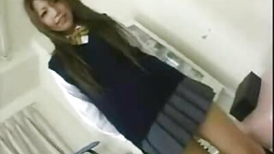 Petite blonde babe suger & kjører en BBC